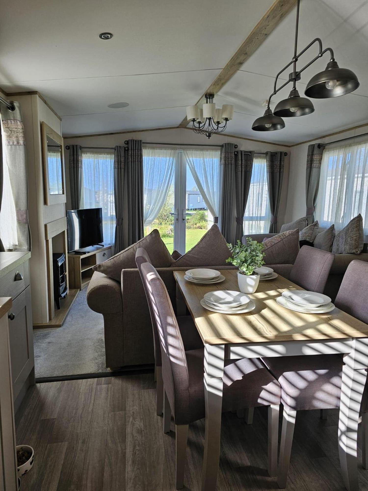 Premium 2 Bedroom Caravan With Free Wifi Hunstanton Exterior photo