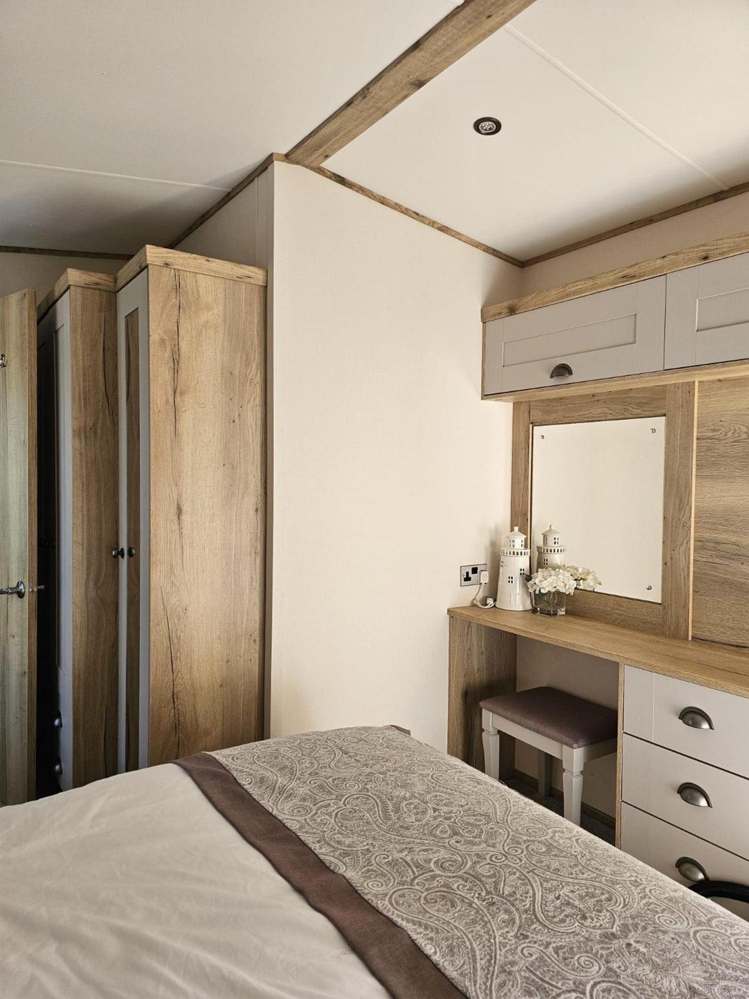 Premium 2 Bedroom Caravan With Free Wifi Hunstanton Exterior photo